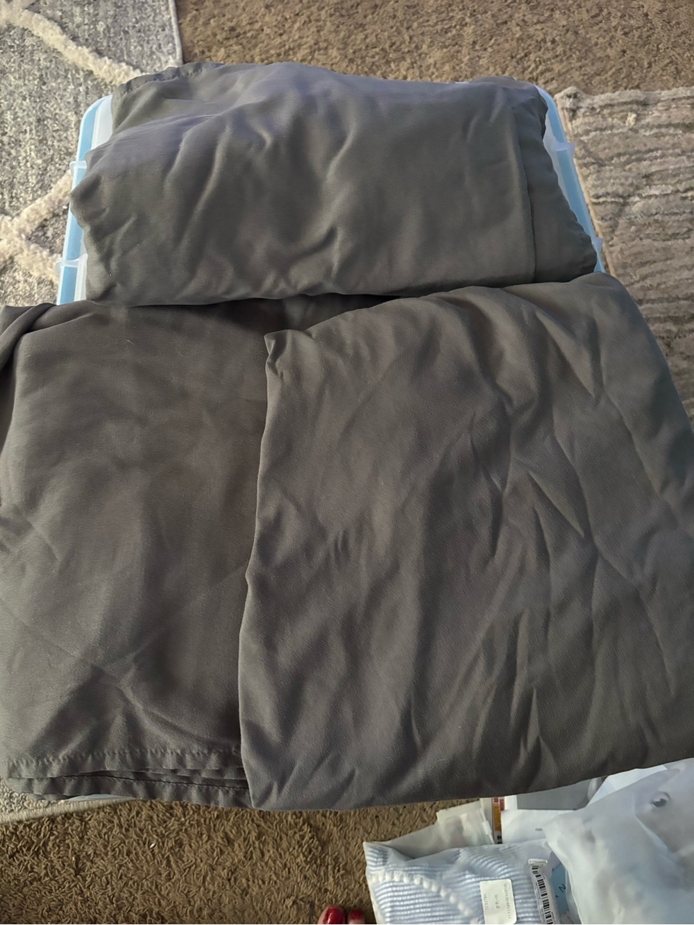 2 sets of twin sheets
